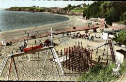 CPSM    SAINT JACUT DE LA MER   Plage Des Haas Avec Les Jeux - Saint-Jacut-de-la-Mer