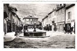 VIF 38 La Place Carnot Avec Café Restaurant  Tabac Etc En Date Du 1 Avril 1953 - Vif