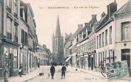 HAZEBROUK  (59) LA RUE DE L'EGLISE - Hazebrouck