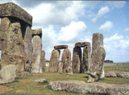 (120) UK - Wiltshire - Stonehenge Stone - Stonehenge