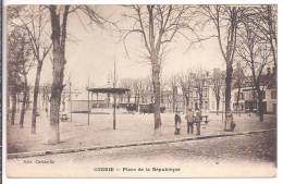 CORBIE - Place De La République - Corbie