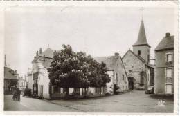 CPSM EYGURANDE (Corrèze) - Place De L'Eglise - Eygurande