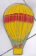 La Montgolfiere Rouge Et Jaune - Luchtballons