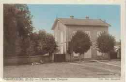 CPSM CHAMPDENIERS SAINT DENIS (Deux Sèvres) - L'école Des Garçons - Champdeniers Saint Denis