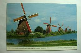 Poldermolens Van Het Kinderdijk Complex Waterschap "de Overwaard" - Kinderdijk