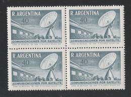 ARGENTINA - 1969 - QUARTINA NUOVA STL CON VALORI DA 40 P.DI P.A. - COMUNICAZIONI PER SATELLITE - IN BUONE CONDIZIONI. - Luftpost