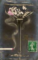 PHOTO MONTAGE SURREALISME Cigarette Couple Dans Une Coupe De Champagne - Photographs