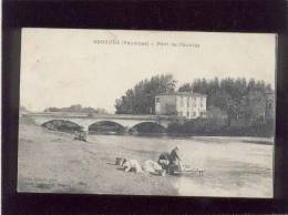 84 Sorgues Pont De L'ouvèze édit. Rolland , Lavoir Laveuses - Sorgues