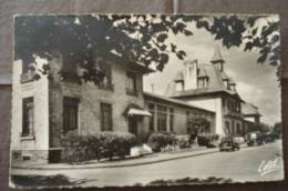 LES CLAYES SOUS BOIS - La Mairie Et Le Groupe Scolaire - Les Clayes Sous Bois