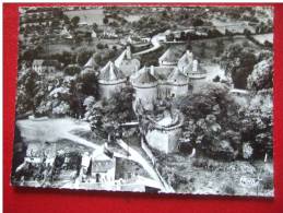 53 - LASSAY - VUE AERIENNE - CHATEAU DE LASSAY - XIe XVe S - PORTE D'ENTREE ET BARBACANE - - Lassay Les Chateaux