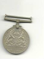 Medaille-georgivs Vi D G Br Omn Rex F D Ind Impthe Dffence Medal-(1939-1945) - Gran Bretagna