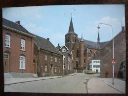 NEER - Verzonden In 1984 - Dorpsstraat - De Pastoor Van Neer Aan Zijn Collega Te Born - Lot VO 10 - Other & Unclassified