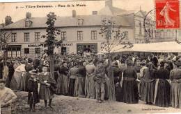 VILLERS  - BRETONNEUX   -  Place De La Mairie - Villers Bretonneux