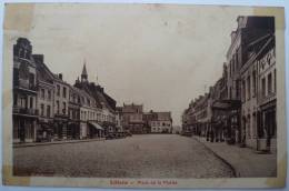 62 : Lillers - Place De La Mairie - Animée - Rubans Adhésifs Dans Les Angles - Lillers