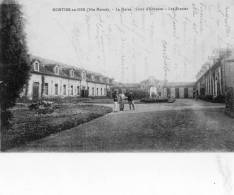 MONTIER-EN-DER LE HARAS COUR D HONNEUR LES ECURIES - Montier-en-Der