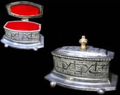 Boîte à Bijouxcoffret  Orientaliste En Métal / Oriental Jewellery Coffer Box - Art Oriental