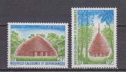 Nouvelle-Calédonie YT 553/4 ** : Cases  - 1988 - Neufs