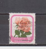 Nouvelle-Zélande YT 651 Obl : Rose Michèle Meilland - 1975 - Gebraucht