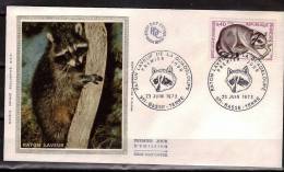 FRANCE  FDC  Sur Soie   1973   Raton Laveur - Rodents