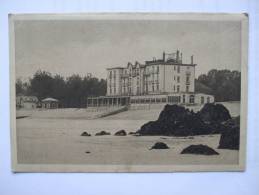 29 - AL2 -  MORGAT -  LE GRAND HOTEL DE LA MER VU DE LA PLAGE - Morgat