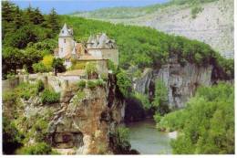 Aveyron  Le Château De Belcastel  Au Confluent De L´Ouysse Et De La Dordogne Sur Une Falaise TBE - Lacave