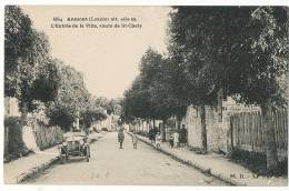 AUMONT AUBRAC -VOITURE A L´ ENTREE DE LA VILLE  -COTE ST SAINT CHELY - Aumont Aubrac