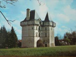 17 - MATHA - Le Château. - Matha