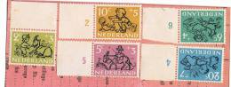 1952 - NEDERLAND Pays-Bas - Emis Au Profit Des Oeuvres Pour L´enfance - Neufs - Yvert Et Tellier N° 582-586 - Unused Stamps