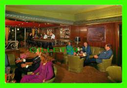 ROMA, ITALIE - HOTEL EDEN - BAR PANORAMIQUE, ANIMÉE - PENTHOUSE BAR, ANIMATED  - - Cafes, Hotels & Restaurants