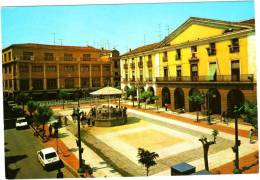 Alfaro (La Rioja) - Plaza De España - & Old Cars - La Rioja (Logrono)