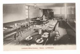 CPA : 58 - Nevers : Institution Millet - Ducloux : Le Réfectoire :tables Dressées Par Un Homme En Tenue  : Peu Commune - Nevers