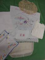 Lot   Linge -monogramme BC Et CM-napperon 50x42 Et 43x41- Bleuet-napperon Ovale Sur Tule-chemise -worthersee - Autres & Non Classés