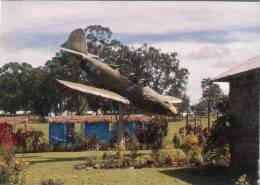 (666) Papua New Guinea - Papaousie Nouvelle Guinée - Goroka Museum With US Warplane - Papoea-Nieuw-Guinea