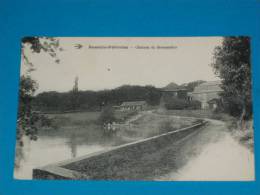 87) Bussière-poitevine - Chateau De Busserolles ( Lavoir )  - Année  - EDIT- Hirondelle - Bussiere Poitevine