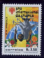Angola **n° 617 - Année Internationale De Lutte Contre L'Apartheid - Angola