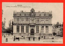 BERGUES - La Mairie, 1867. (animation) - Bergues