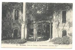 Arthies (95) : La Porte Du Château Des Deux Tours En 1912. - Arthies