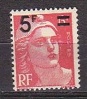 M2769 - FRANCE Yv N°827 ** - 1945-54 Marianne De Gandon