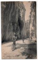 Gorges De Yenne, 1906, éd. E. Reynaud N° 936, Animée, Cyclistes, Scan Recto-verso - Yenne