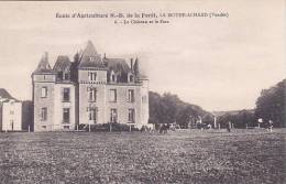 VENDEE ECOLE D AGRICULTURE N D DE LA FORET LA MOTHE ACHARD LE CHATEAU ET LE PARC - La Mothe Achard