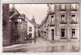 56 MALESTROIT ( Morbhihan ) - Rue Sainte Anne - Vue Prise Apès Pluie , Magasins Boutique AMEUBLEMENT , HOTEL DE FRANCE - Malestroit