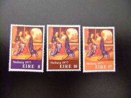 IRLANDA 1977 Yvert Nº 373 - 375 ** MNH   NAVIDAD  CUADROS DE GIORGIONE (LA SANTA FAMILIA ) - Unused Stamps