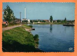 68 HUNINGUE  LES BORDS DU RHIN BELLE FLAMME DE ST LOUIS BREISAC AU DOS Cycliste - Huningue