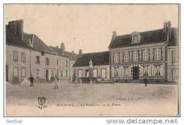 89 DIXMONT - La Fontaine  Et La Place - Dixmont
