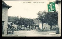 38 LES AVENIERES / Place Du Sablonnet / - Les Avenières