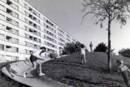 69 LYON Quartier Des Etats Unis Immeuble   Bonnefond , Photo Christine Delpal, Enfants, - Lyon 8