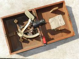 BEL ANCIEN SEXTANT HUGHES & SON Daté JANVIER 1942 - ROYAL NAVY WW2 - Technik & Instrumente