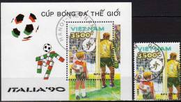 Fussball WM Rom 1990 Vietnam 2288 + Block 76 O 3€ Spielszene Balljunge Maskottchen Bf Flag Italy Bloc Sheet Of Viet Nam - 1990 – Italie