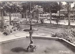 77 - FONTENAY TRESIGNY - Dans Le Jardin Public. CPSM 1967 - Fontenay Tresigny