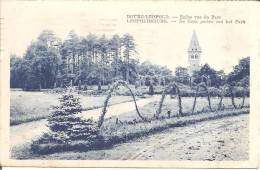 LEOPOLDSBURG De Kerk Gezien Van Uit Het Park - Leopoldsburg